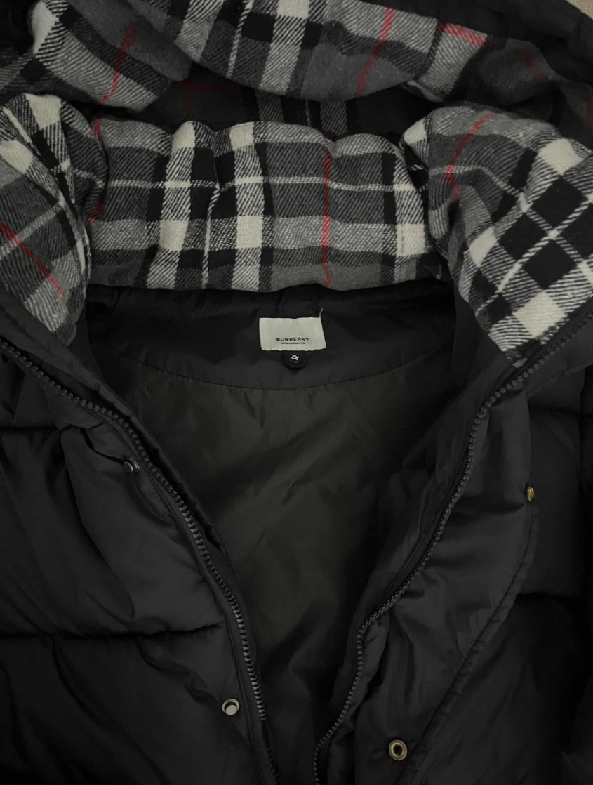 Burberry-Style Puffer Jacket (Black)